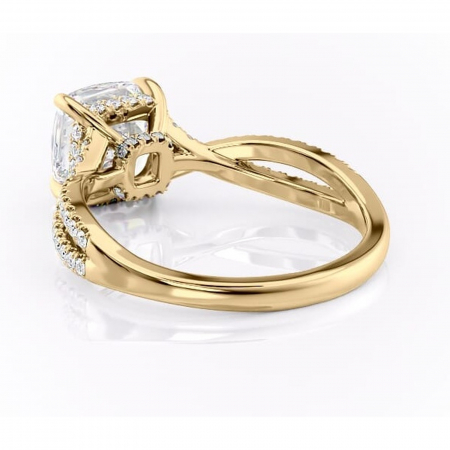 Inel de logodnă Meadow din aur Galben 14kt cu moissanite tăietură pernă – Montură pavé rafinată pentru profil mediu | Personalizează și configurează gratuit online [3]