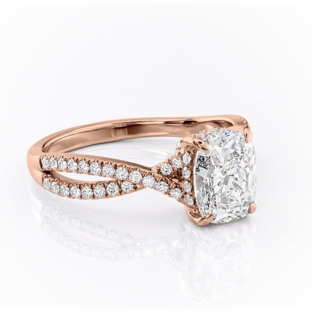 Pernă alungită - Inel de logodnă Meadow din aur Rose 14kt cu moissanite tăietură asscher – Montură pavé rafinată pentru profil mediu | Personalizează și configurează gratuit online