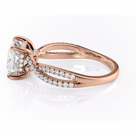 Inel de logodnă Meadow din aur Rose 18kt cu moissanite tăietură princess – Montură pavé rafinată pentru profil mediu | Personalizează și configurează gratuit online [5]