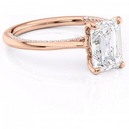 18K - Inel de logodnă Mila din aur Rose 18kt cu moissanite tăietură smarald – Solitar rafinată pentru profil înalt | Personalizează și configurează gratuit online