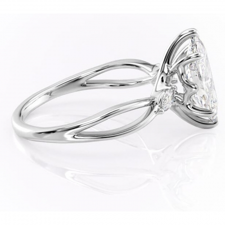 Inel de logodnă Mirabel din aur Alb 14kt cu moissanite tăietură marquise – Pietre laterale rafinată pentru profil mediu | Personalizează și configurează gratuit online [1]
