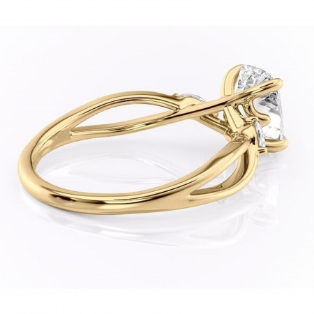 Inel de logodnă Mirabel din aur Galben 14kt cu moissanite tăietură pernă – Pietre laterale rafinată pentru profil mediu | Personalizează și configurează gratuit online [2]