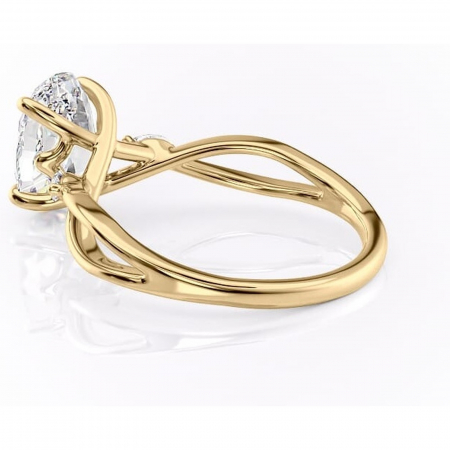 Inel de logodnă Mirabel din aur Galben 18kt cu moissanite tăietură ovală – Pietre laterale rafinată pentru profil mediu | Personalizează și configurează gratuit online [4]