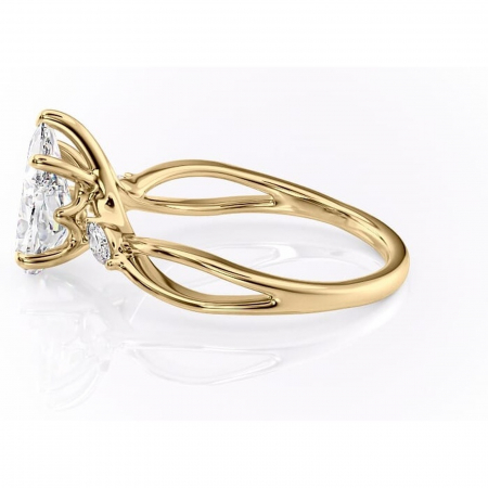 Inel de logodnă Mirabel din aur Galben 14kt cu moissanite tăietură pară – Pietre laterale rafinată pentru profil mediu | Personalizează și configurează gratuit online [5]