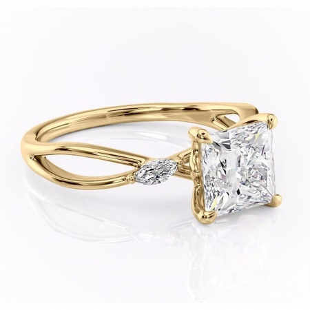 Princess - Inel de logodnă Mirabel din aur Galben 18kt cu moissanite tăietură princess – Pietre laterale rafinată pentru profil mediu | Personalizează și configurează gratuit online