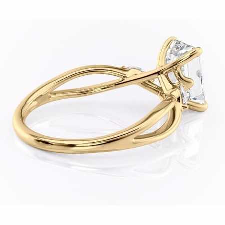 Inel de logodnă Mirabel din aur Galben 18kt cu moissanite tăietură smarald – Pietre laterale rafinată pentru profil mediu | Personalizează și configurează gratuit online [2]