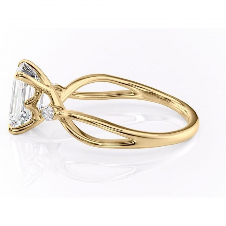 Inel de logodnă Mirabel din aur Galben 18kt cu moissanite tăietură smarald – Pietre laterale rafinată pentru profil mediu | Personalizează și configurează gratuit online [5]