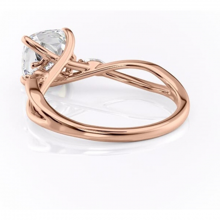 Inel de logodnă Mirabel din aur Rose 14kt cu moissanite tăietură pernă – Pietre laterale rafinată pentru profil mediu | Personalizează și configurează gratuit online [3]