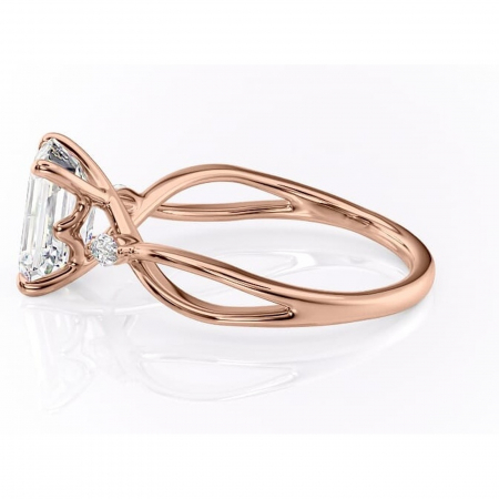 Inel de logodnă Mirabel din aur Rose 14kt cu moissanite tăietură smarald – Pietre laterale rafinată pentru profil mediu | Personalizează și configurează gratuit online [5]