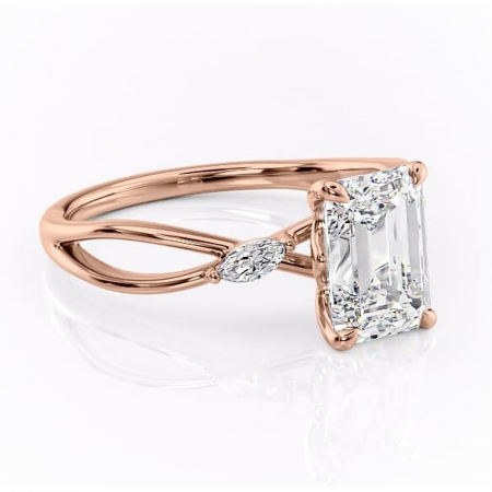 Smarald - Inel de logodnă Mirabel din aur Rose 18kt cu moissanite tăietură smarald – Pietre laterale rafinată pentru profil mediu | Personalizează și configurează gratuit online