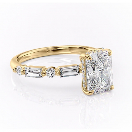 14K - Inel de logodnă Moonstone din aur Galben 14kt cu moissanite tăietură radiantă – Pietre laterale rafinată pentru profil înalt | Personalizează și configurează gratuit online