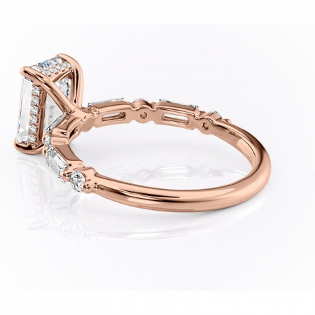Inel de logodnă Moonstone din aur Rose 14kt cu moissanite tăietură smarald – Pietre laterale rafinată pentru profil înalt | Personalizează și configurează gratuit online [4]