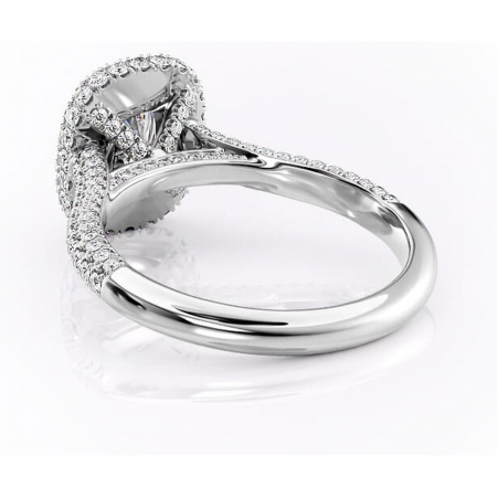 Inel de logodnă Nerina din aur Alb 14kt cu moissanite tăietură pernă – Halo rafinată pentru profil înalt | Personalizează și configurează gratuit online [3]