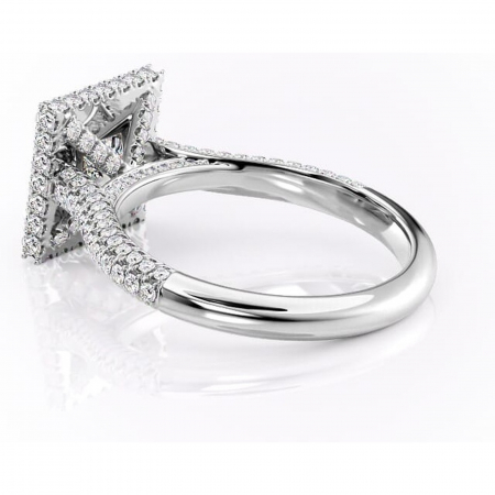 Inel de logodnă Nerina din aur Alb 14kt cu moissanite tăietură princess – Halo rafinată pentru profil înalt | Personalizează și configurează gratuit online [4]