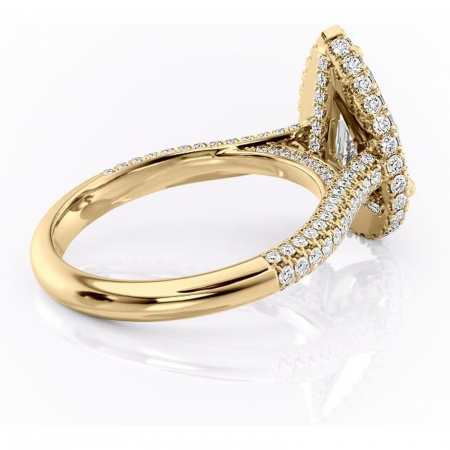 Inel de logodnă Nerina din aur Galben 18kt cu moissanite tăietură pară – Halo rafinată pentru profil înalt | Personalizează și configurează gratuit online [2]