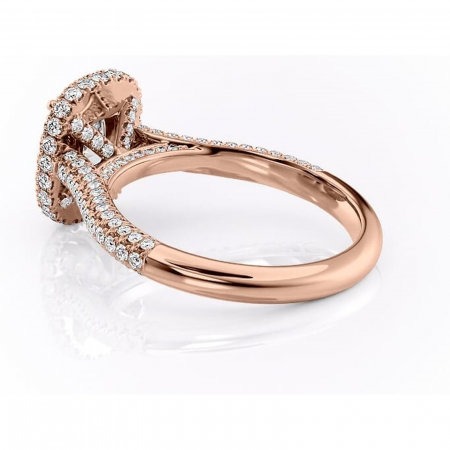 Inel de logodnă Nerina din aur Rose 14kt cu moissanite tăietură pernă – Halo rafinată pentru profil înalt | Personalizează și configurează gratuit online [4]