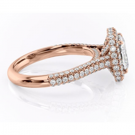 Inel de logodnă Nerina din aur Rose 14kt cu moissanite tăietură pernă – Halo rafinată pentru profil înalt | Personalizează și configurează gratuit online [1]
