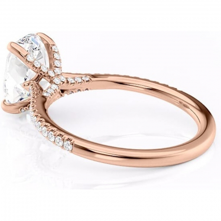 Inel de logodnă Noa din aur Rose 14kt cu moissanite tăietură ovală – Montură pavé rafinată pentru profil înalt | Personalizează și configurează gratuit online [4]