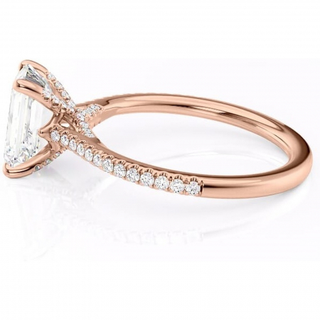 Inel de logodnă Noa din aur Rose 14kt cu moissanite tăietură smarald – Montură pavé rafinată pentru profil înalt | Personalizează și configurează gratuit online [5]