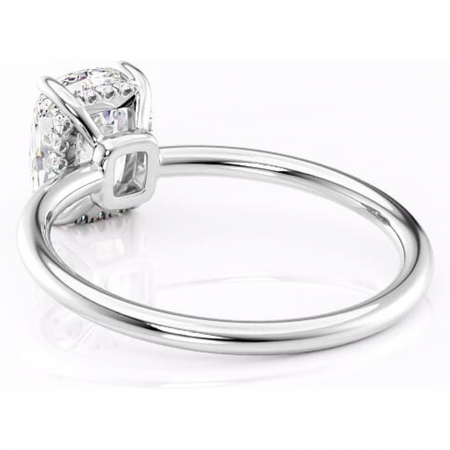 Inel de logodnă Nyla din aur Alb 14kt cu moissanite tăietură pernă – Montură Kamellie joasă rafinată pentru profil jos | Personalizează și configurează gratuit online [3]