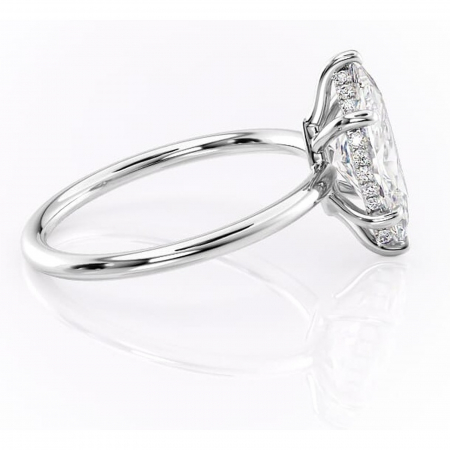 Inel de logodnă Nyla din aur Alb 14kt cu moissanite tăietură marquise – Montură Kamellie joasă rafinată pentru profil jos | Personalizează și configurează gratuit online [1]