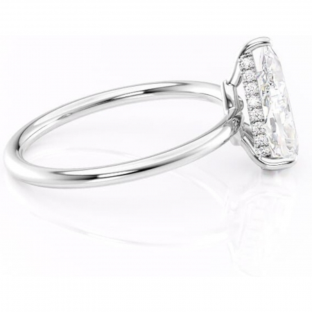 Inel de logodnă Nyla din aur Alb 14kt cu moissanite tăietură pară – Montură Kamellie joasă rafinată pentru profil jos | Personalizează și configurează gratuit online [1]
