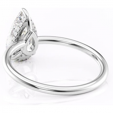 Inel de logodnă Nyla din aur Alb 14kt cu moissanite tăietură pară – Montură Kamellie joasă rafinată pentru profil jos | Personalizează și configurează gratuit online [3]