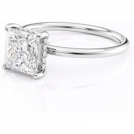 Inel de logodnă Nyla din aur Alb 18kt cu moissanite tăietură princess – Montură Kamellie joasă rafinată pentru profil jos | Personalizează și configurează gratuit online [6]