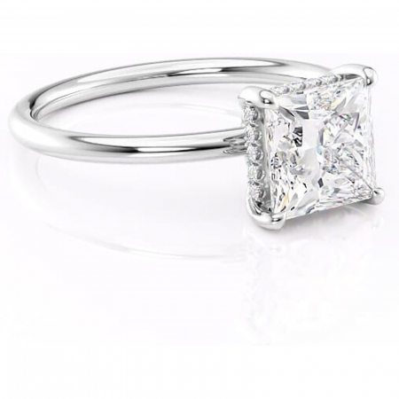 Princess - Inel de logodnă Nyla din aur Alb 14kt cu moissanite tăietură princess – Montură Kamellie joasă rafinată pentru profil jos | Personalizează și configurează gratuit online