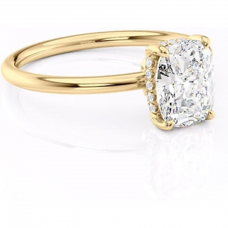 Pernă alungită - Inel de logodnă Nyla din aur Galben 14kt cu moissanite tăietură pernă – Montură Kamellie joasă rafinată pentru profil jos | Personalizează și configurează gratuit online