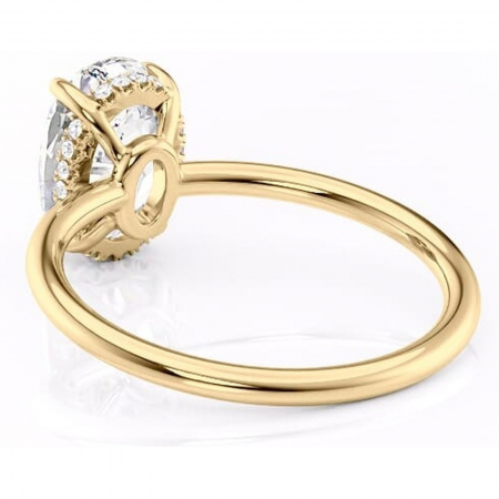 Inel de logodnă Nyla din aur Galben 14kt cu moissanite tăietură ovală – Montură Kamellie joasă rafinată pentru profil jos | Personalizează și configurează gratuit online [3]