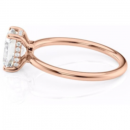 Inel de logodnă Nyla din aur Rose 14kt cu moissanite tăietură pernă – Montură Kamellie joasă rafinată pentru profil jos | Personalizează și configurează gratuit online [5]