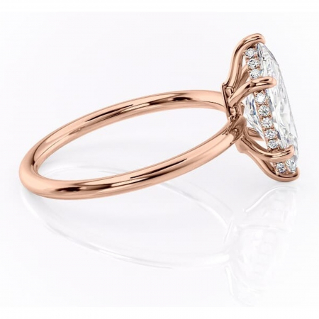 Inel de logodnă Nyla din aur Rose 18kt cu moissanite tăietură marquise – Montură Kamellie joasă rafinată pentru profil jos | Personalizează și configurează gratuit online [1]