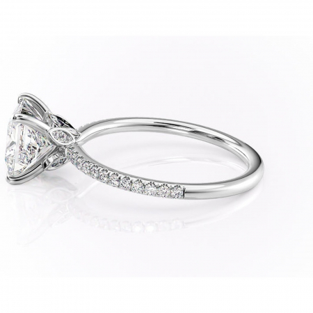 Inel de logodnă Onyxia din aur Alb 14kt cu moissanite tăietură princess – Montură pavé rafinată pentru profil înalt | Personalizează și configurează gratuit online [5]