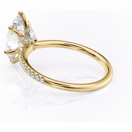 Inel de logodnă Onyxia din aur Galben 14kt cu moissanite tăietură marquise – Montură pavé rafinată pentru profil înalt | Personalizează și configurează gratuit online [4]