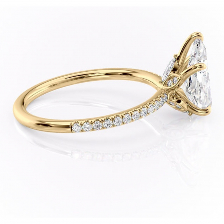 Inel de logodnă Onyxia din aur Galben 18kt cu moissanite tăietură pară – Montură pavé rafinată pentru profil înalt | Personalizează și configurează gratuit online [1]