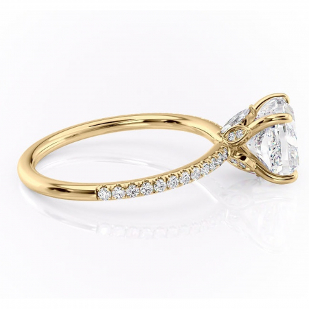 Inel de logodnă Onyxia din aur Galben 14kt cu moissanite tăietură pernă – Montură pavé rafinată pentru profil înalt | Personalizează și configurează gratuit online [1]