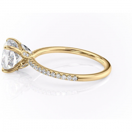 Inel de logodnă Onyxia din aur Galben 14kt cu moissanite tăietură pernă – Montură pavé rafinată pentru profil înalt | Personalizează și configurează gratuit online [5]