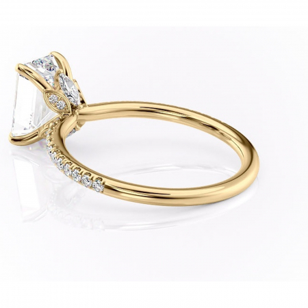 Inel de logodnă Onyxia din aur Galben 14kt cu moissanite tăietură smarald – Montură pavé rafinată pentru profil înalt | Personalizează și configurează gratuit online [4]