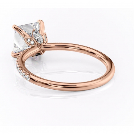 Inel de logodnă Onyxia din aur Rose 14kt cu moissanite tăietură princess – Montură pavé rafinată pentru profil înalt | Personalizează și configurează gratuit online [3]