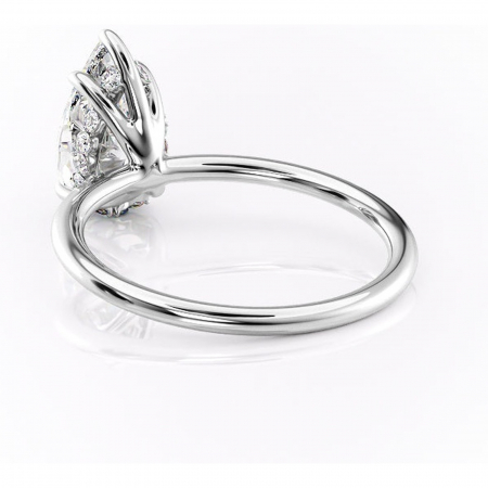 Inel de logodnă Opal din aur Alb 14kt cu moissanite tăietură pară – Solitar rafinată pentru profil jos | Personalizează și configurează gratuit online [3]