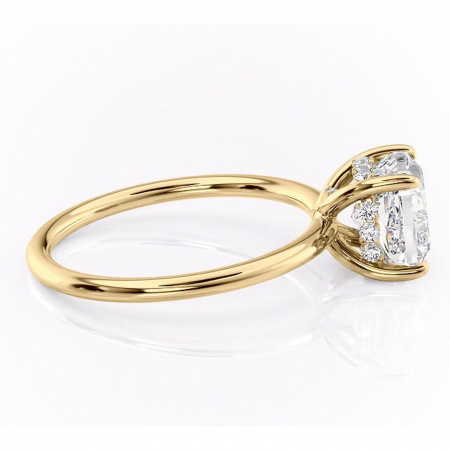 Inel de logodnă Opal din aur Galben 14kt cu moissanite tăietură pernă – Solitar rafinată pentru profil jos | Personalizează și configurează gratuit online [1]