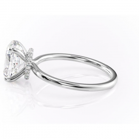 Inel de logodnă Ophelia din aur Alb 14kt cu moissanite tăietură ovală – Solitar rafinată pentru profil înalt | Personalizează și configurează gratuit online [5]