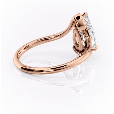 Inel de logodnă Orielle din aur Rose 14kt cu moissanite tăietură pară – Solitar rafinată pentru profil mediu | Personalizează și configurează gratuit online [2]