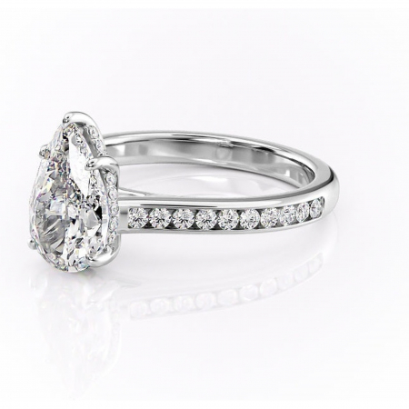 Inel de logodnă Perla din aur Alb 14kt cu moissanite tăietură pară – Montură cu canal rafinată pentru profil înalt | Personalizează și configurează gratuit online [6]