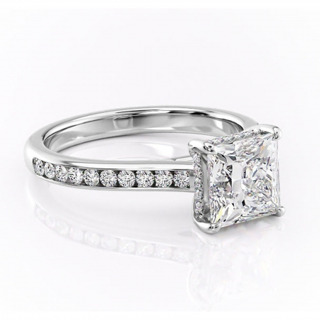 Princess - Inel de logodnă Perla din aur Alb 14kt cu moissanite tăietură princess – Montură cu canal rafinată pentru profil înalt | Personalizează și configurează gratuit online