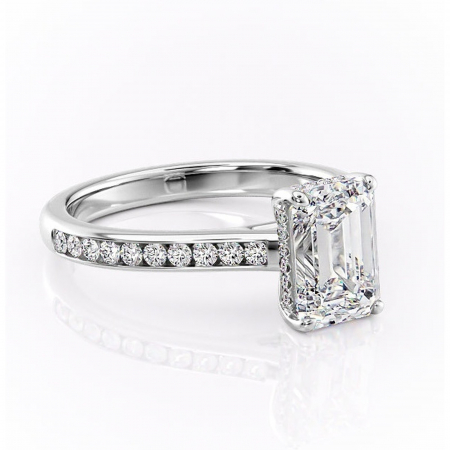 Smarald - Inel de logodnă Perla din aur Alb 14kt cu moissanite tăietură smarald – Montură cu canal rafinată pentru profil înalt | Personalizează și configurează gratuit online