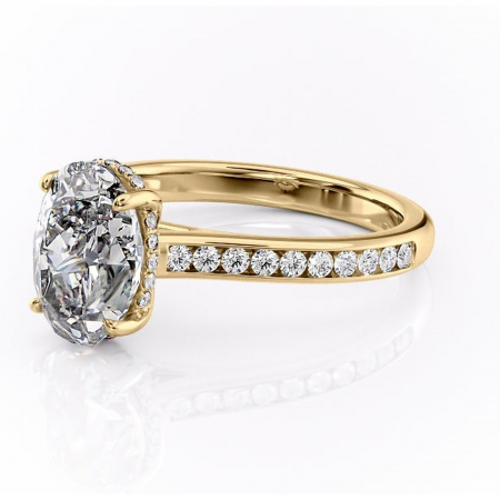 Inel de logodnă Perla din aur Galben 18kt cu moissanite tăietură ovală – Montură cu canal rafinată pentru profil înalt | Personalizează și configurează gratuit online [6]