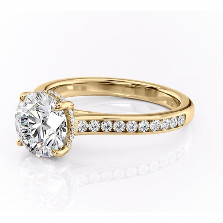 Inel de logodnă Perla din aur Galben 14kt cu moissanite tăietură rotundă – Montură cu canal rafinată pentru profil înalt | Personalizează și configurează gratuit online [6]