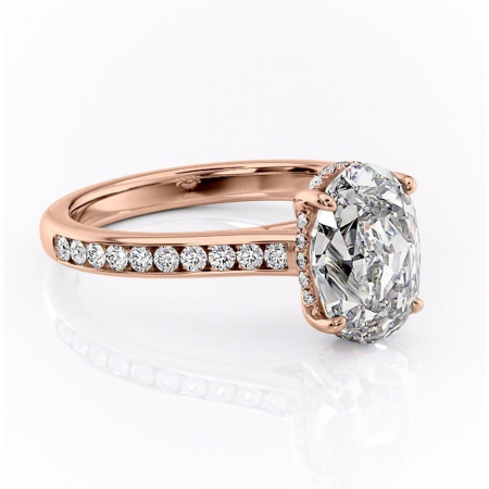 14K - Inel de logodnă Perla din aur Rose 14kt cu moissanite tăietură ovală – Montură cu canal rafinată pentru profil înalt | Personalizează și configurează gratuit online